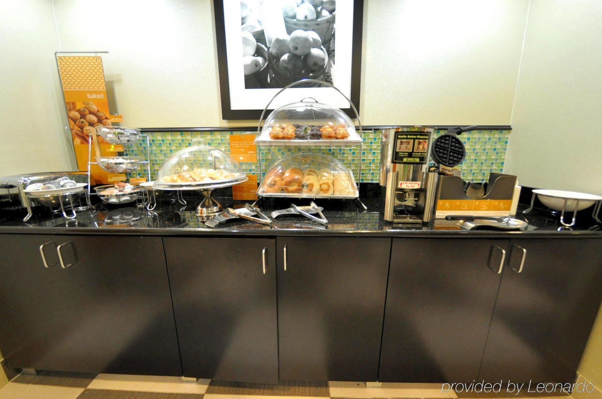 Hampton Inn Richmond - South Restoran gambar