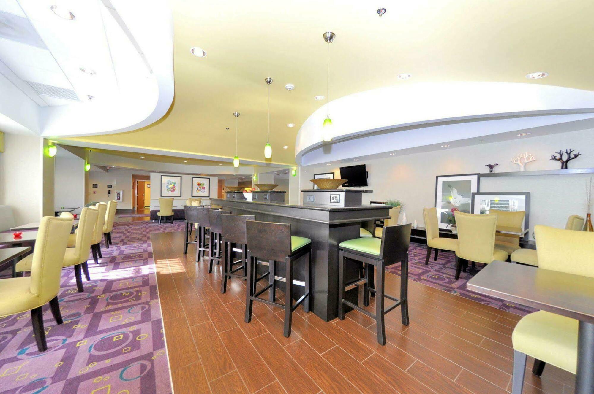 Hampton Inn Richmond - South Restoran gambar